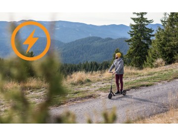O trotinetă electrică pentru mersul pe munte - ce afectează performanța acesteia și cum pot să o cre