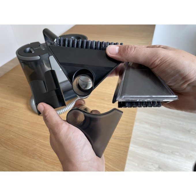 Aspirator pentru tapițerii și scaune auto AERIUM R1600 Clean Professional